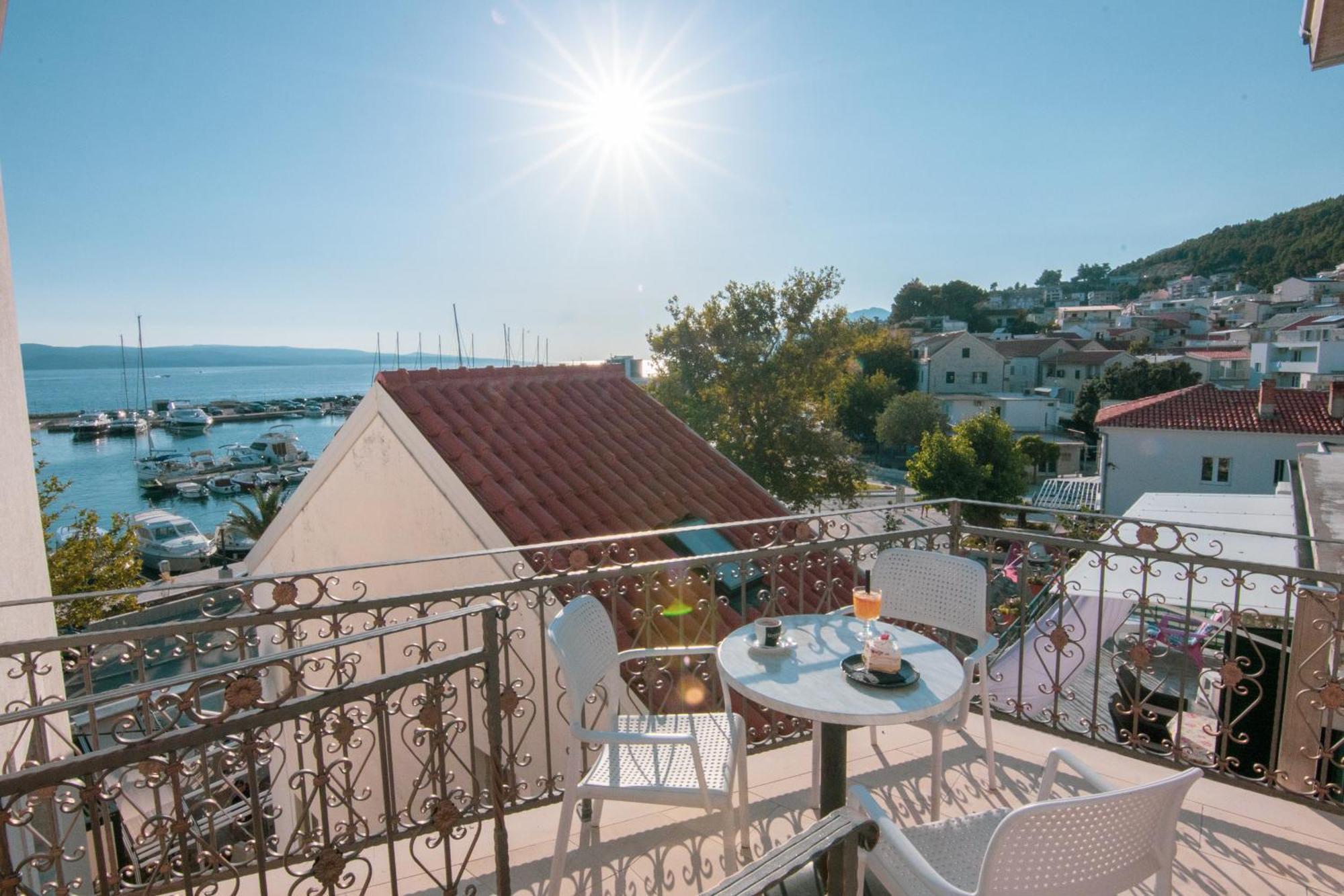 Bed & Breakfast Portun In The Center Baška Voda Exteriör bild