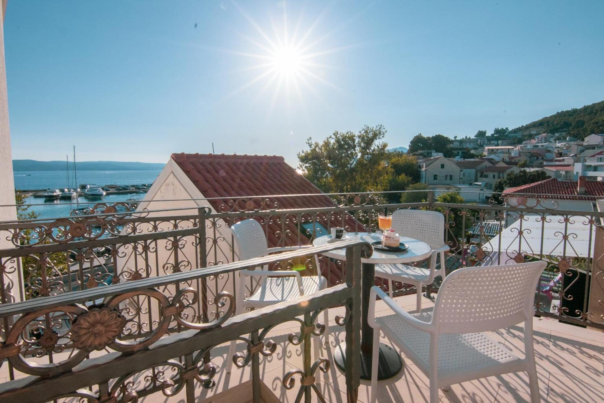 Bed & Breakfast Portun In The Center Baška Voda Exteriör bild